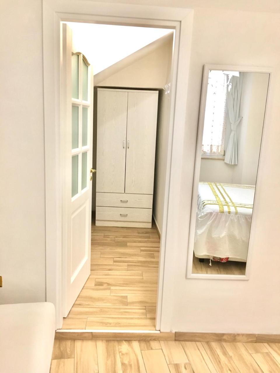 Casanova - Luxury Apartment 비보발렌티아 외부 사진